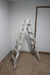 lot 43 image: Keller ladder