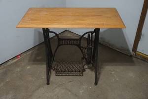 lot 44 image: vintage sewing machine table