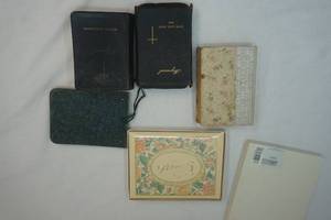 lot 64 image: vintage books