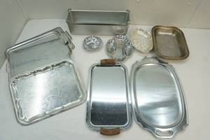 lot 81 image: trays
