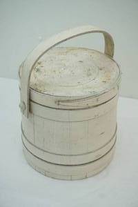 lot 104 image: vintage wood bucket