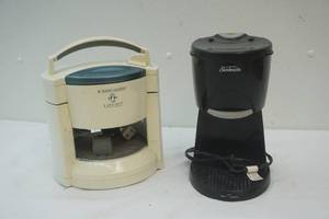 lot 110 image: black and decker lids off