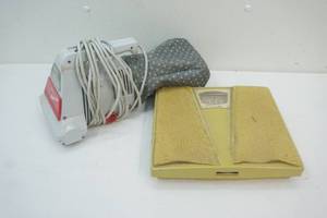 lot 116 image: hand vac, scale