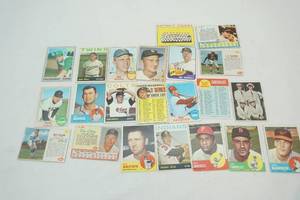 lot 211 image: sport trading cards