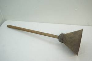 lot 213 image: vintage agitator