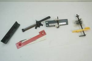 lot 220 image: saw sharpner