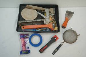 lot 251 image: painting supplies