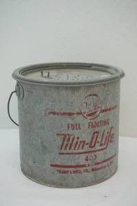 lot 278 image: min o life minnow bucket