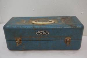 lot 279 image: old pal tackle box