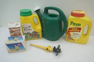 lot 288 image: watering can , easy weeder