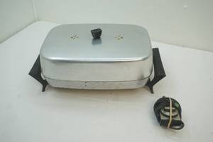 lot 294 image: Kenmore electric fry pan