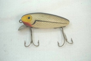 lot 333 image: vintage Heddon Zara spook
