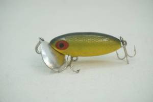 lot 335 image: vintage fred arbogast jitter bug