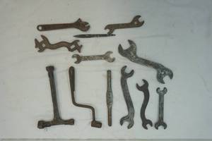 lot 364 image: tire tools