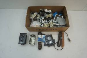 lot 371 image: electrical boxes