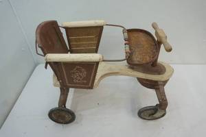 lot 428 image: vintage Kiddie Kar