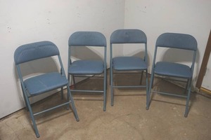 lot 437 image: Metal Folding Chairs