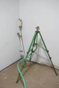 lot 462 image: yard tools