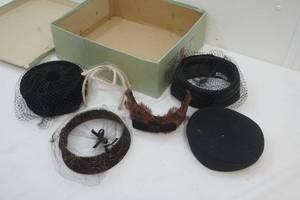lot 141 image: vintage hats