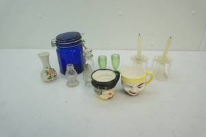 lot 150 image: japan cups