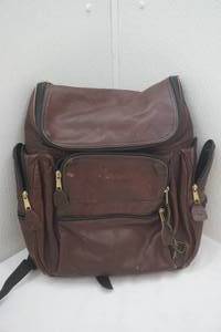 lot 191 image: Frye hand bag