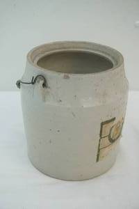 lot 202 image: salt glazed crock