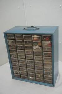 lot 205 image: storage organizer