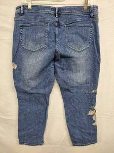 lot 126 image: J. Jill Womens Authentic Fit Cropped Denim Capri Pant Size 12