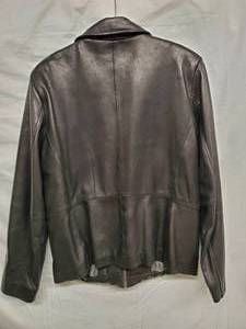 lot 37 image: 111 State Leather Jacket Medium -&nbspA classic cut of jacket here. Smooth soft supple leather with black lining