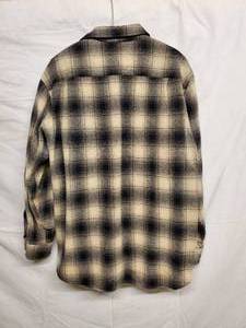 lot 40 image: Pendleton 100% Pure Virgin Wool Outdoorsman Plaid Shirt XL