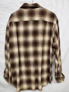lot 41 image: Pendleton Outdoorsman 100% Pure Virgin Wool Flannel Plaid Shirt XL