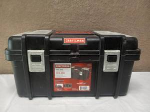 lot 66 image: CRAFTSMAN 19 TOOLBOX WITH TOOLS
