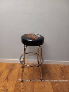 lot 113 image: HIGH STAKES BAR STOOL