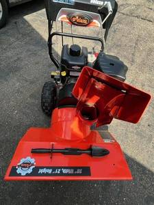 Ariens Deluxe 28 Snow Blower 250cc