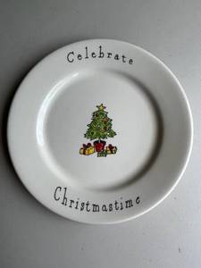 Vintage Buffalo China 10 Christmas Plate
