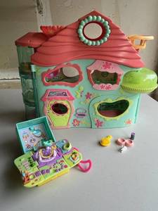 Vintage Biggest Littlest Pet Shop Toys Lot including Foldable House