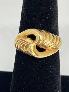 14K Gold Ring (4.68 grams)