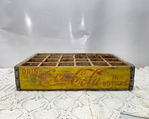lot 23 image: Coca Cola 1960s Crate