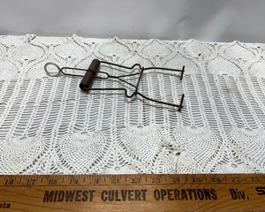 lot 32 image: Vintage Canning Jar Lifter