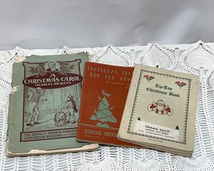 lot 34 image: Vintage Christmas Books