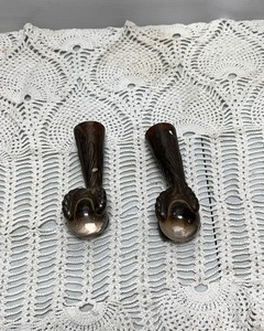 lot 38 image: Antique Claw Hardware