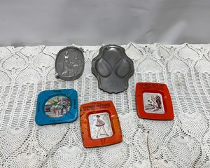 lot 41 image: Vintage Ashtrays
