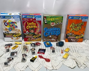 lot 51 image: Collectible Cereal Toys