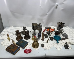 lot 78 image: Vintage Miscellaneous