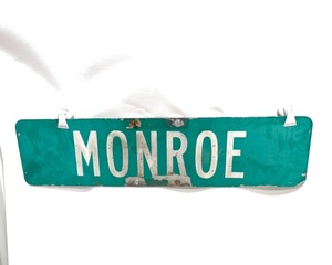 lot 176 image: Street Sign Monroe
