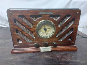 Thomas Pacconi Radio & Cassette Player