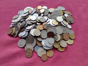 Huge 2.5 lb. Lot of Foreign Coins