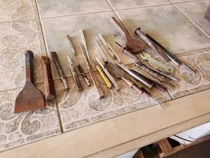 lot 28 image: Punches and Chisels