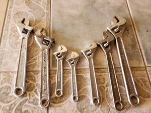 lot 31 image: Lot of 7 Adjustable Wrenches