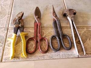 lot 35 image: Tin Snips